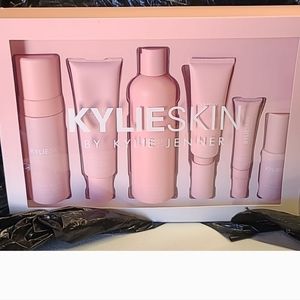 6 pc kylieskin set